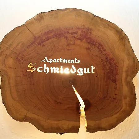 Schmiedgut Aparthotel 3*