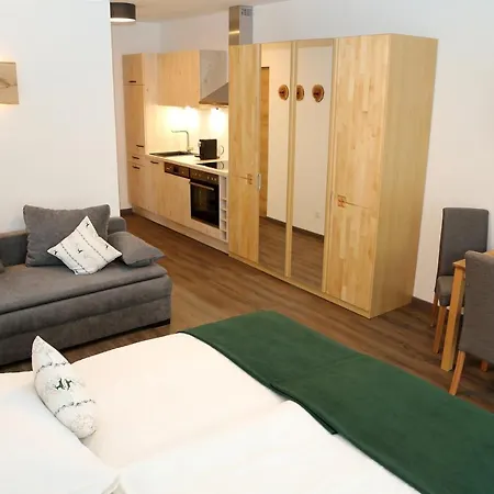 Schmiedgut Aparthotel *