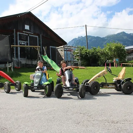 Schmiedgut 아파트호텔 3*